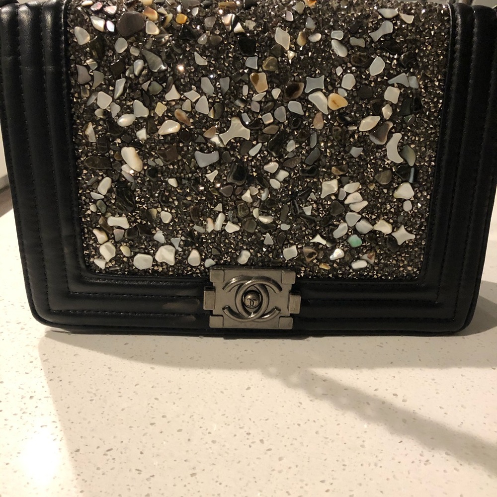 Medium flap Caviar bag